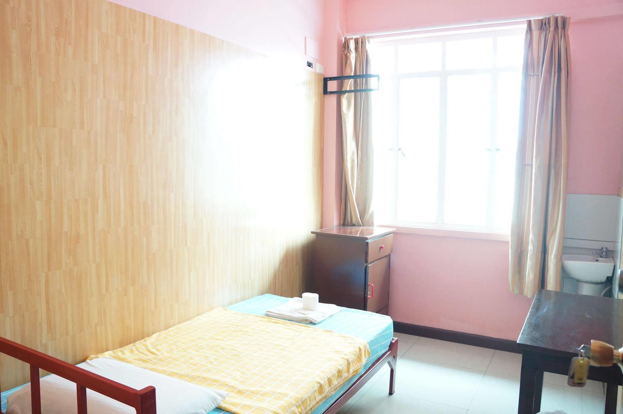 Daylight Inn Davao Экстерьер фото