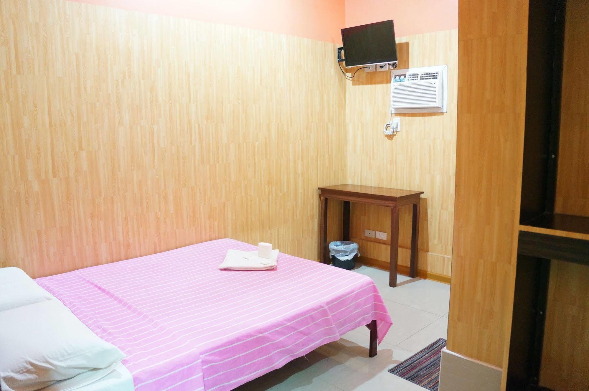 Daylight Inn Davao Экстерьер фото