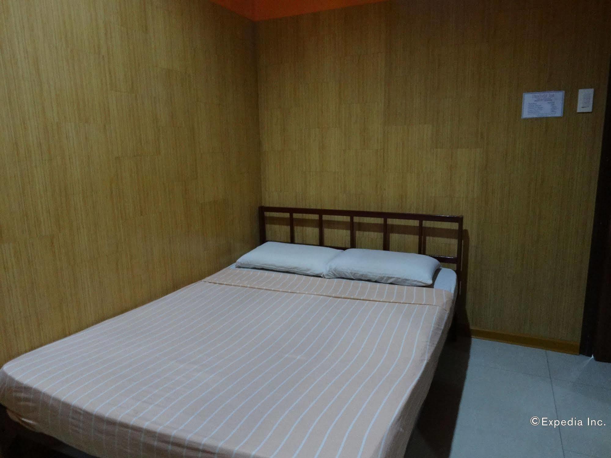 Daylight Inn Davao Экстерьер фото