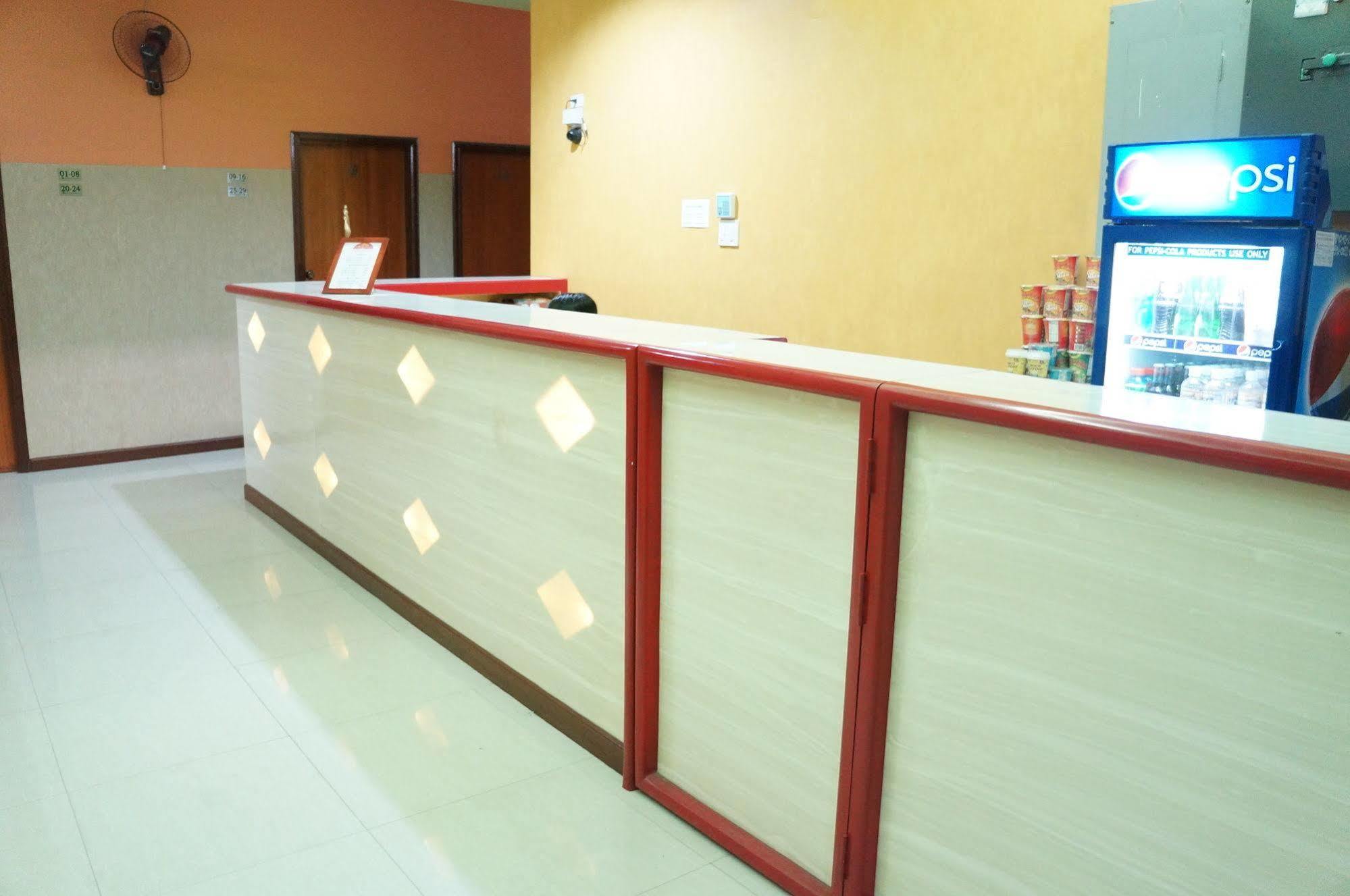 Daylight Inn Davao Экстерьер фото