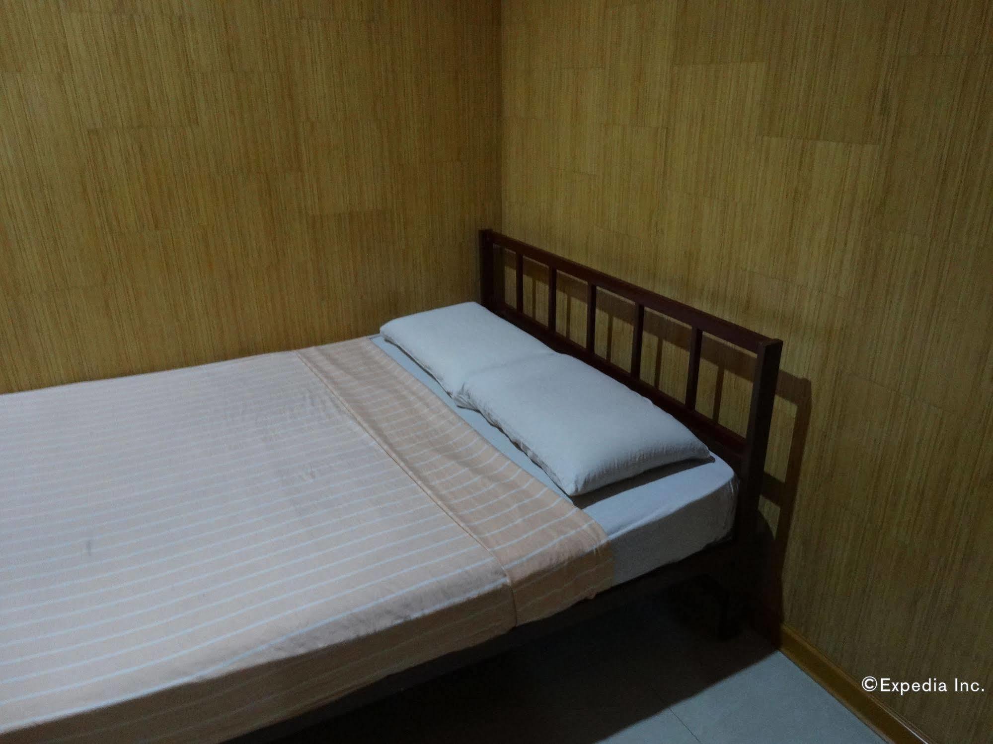 Daylight Inn Davao Экстерьер фото