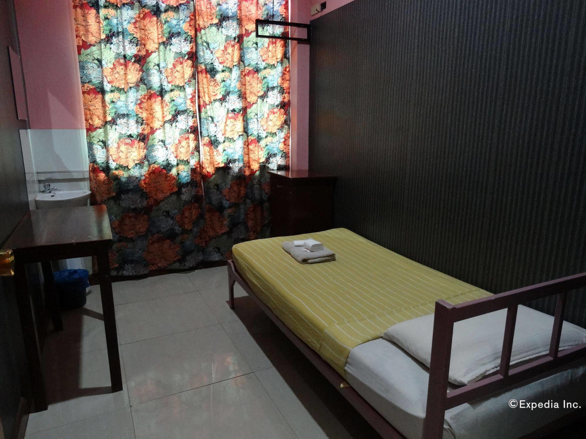 Daylight Inn Davao Экстерьер фото