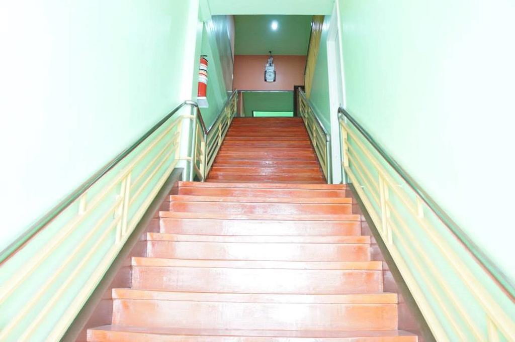 Daylight Inn Davao Экстерьер фото